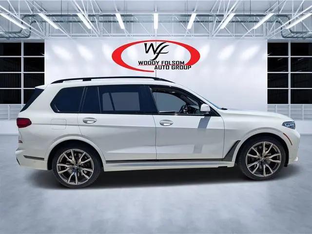 2021 BMW X7 M50i