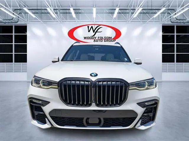 2021 BMW X7 M50i
