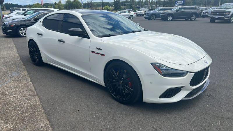 2021 Maserati Ghibli Trofeo