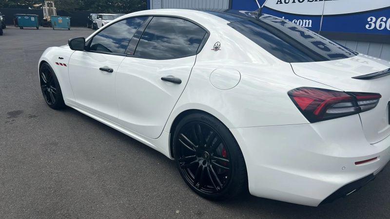 2021 Maserati Ghibli Trofeo