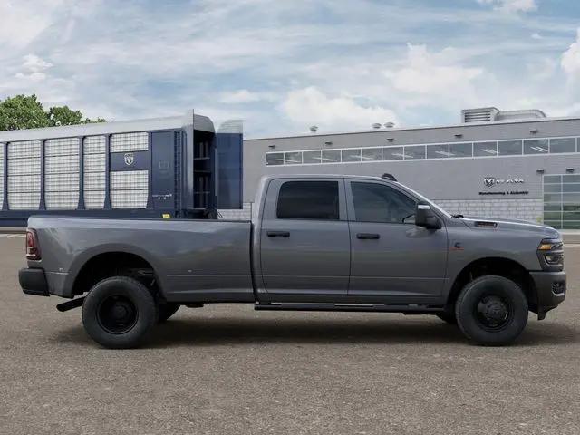 2026 Ram 3500 Tradesman Crew Cab 4x4 8' Box