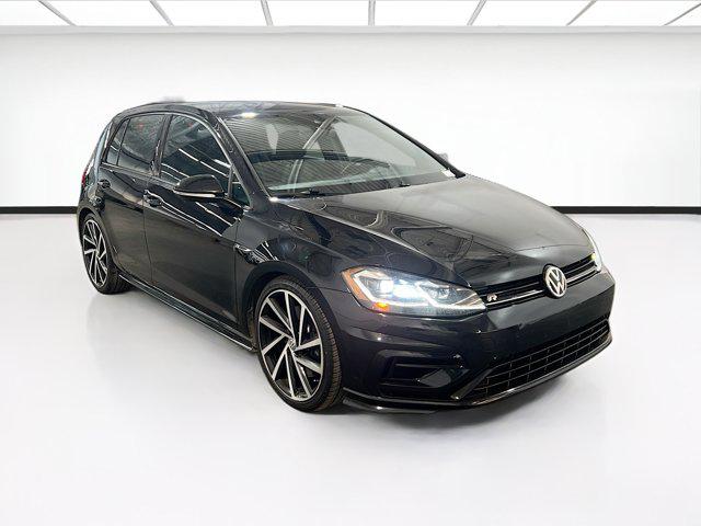 2018 Volkswagen Golf R 2.0T w/DCC & Navigation