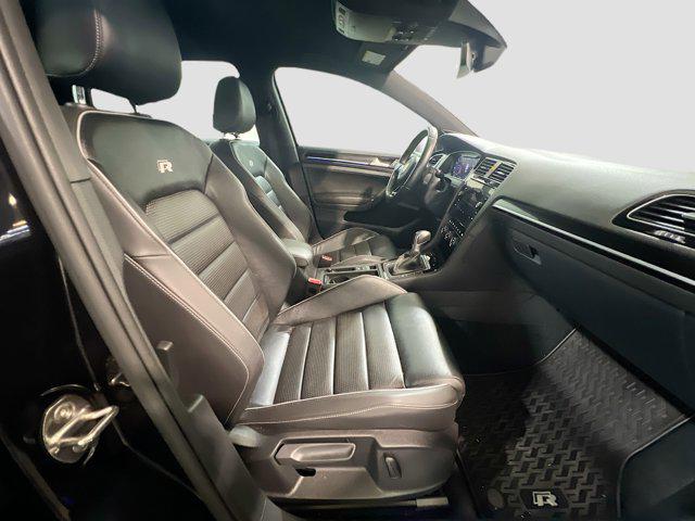 2018 Volkswagen Golf R 2.0T w/DCC & Navigation