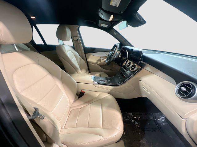 2022 Mercedes-Benz GLC SUV