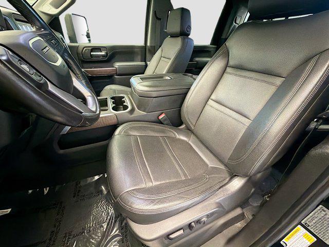 2020 GMC Sierra 2500HD 4WD Crew Cab Standard Bed Denali