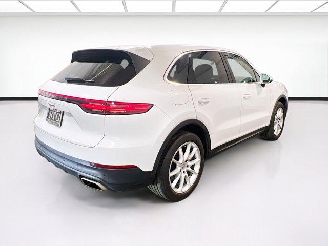 2022 Porsche Cayenne Base