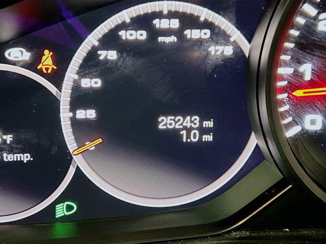 2022 Porsche Cayenne Base