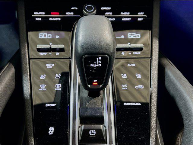 2022 Porsche Cayenne Base