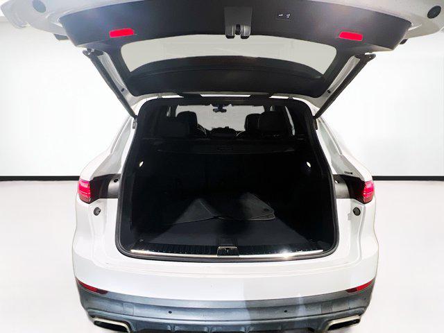 2022 Porsche Cayenne Base