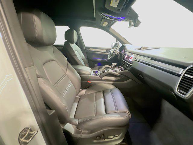 2022 Porsche Cayenne Base