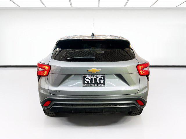 2025 Chevrolet Trax FWD LS