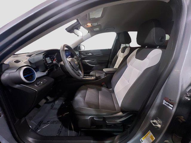 2025 Chevrolet Trax FWD LS