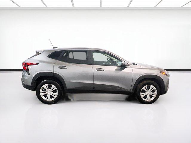 2025 Chevrolet Trax FWD LS