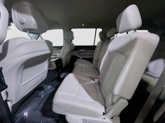 2022 Jeep Wagoneer Series II 4x2