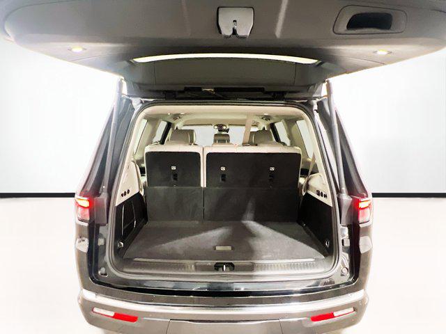 2022 Jeep Wagoneer Series II 4x2
