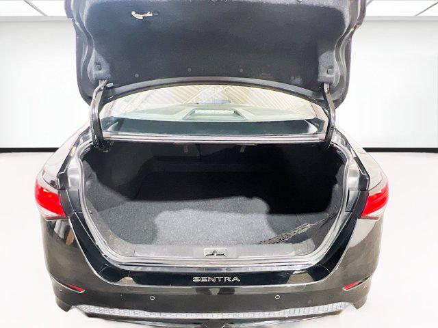 2022 Nissan Sentra SR Xtronic CVT