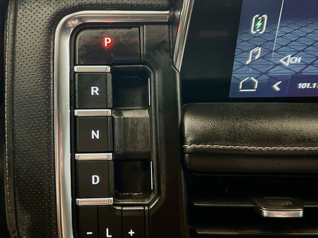 2023 GMC Yukon XL 4WD SLT