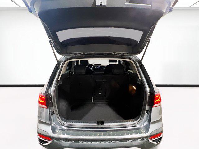 2022 Volkswagen Taos SE