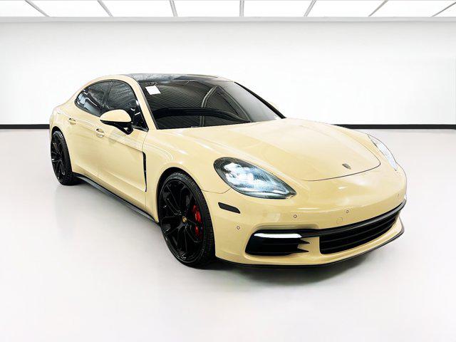 2018 Porsche Panamera 4