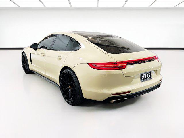 2018 Porsche Panamera 4