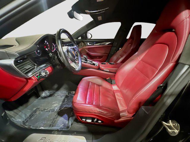 2018 Porsche Panamera 4