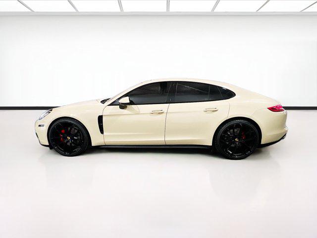 2018 Porsche Panamera 4