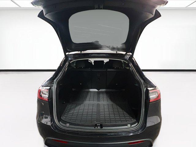 2024 Tesla Model Y Long Range Single Motor Rear-Wheel Drive