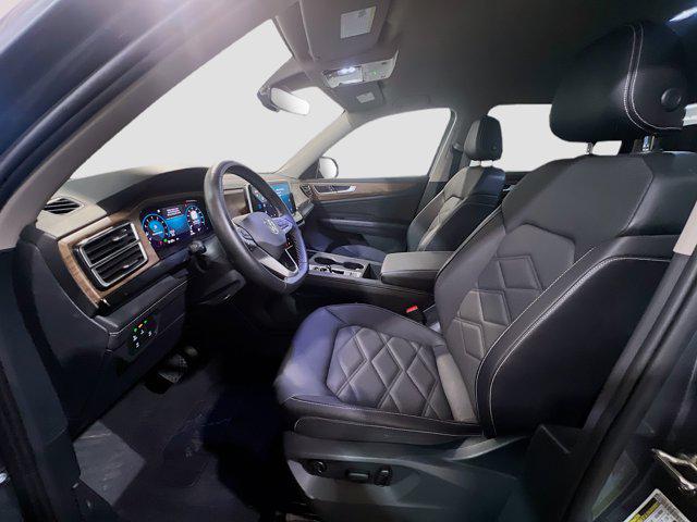 2025 Volkswagen Atlas 2.0T SE