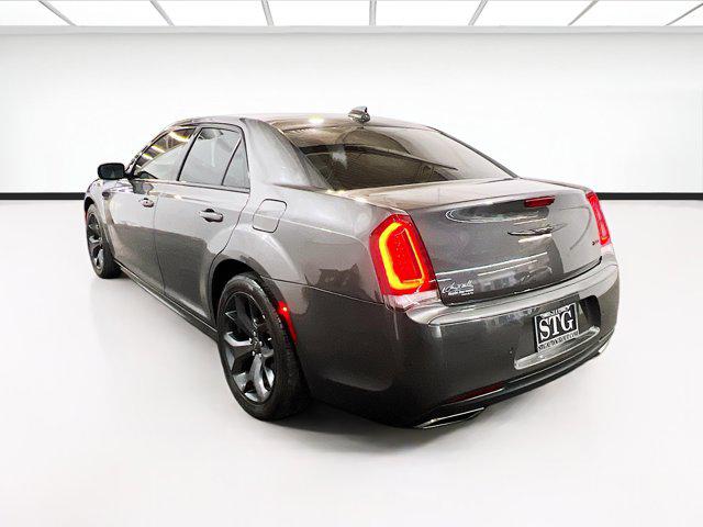 2021 Chrysler 300 Touring L