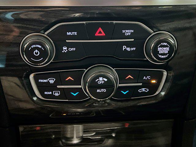 2021 Chrysler 300 Touring L
