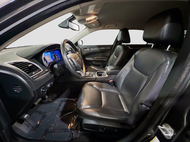 2021 Chrysler 300 Touring L