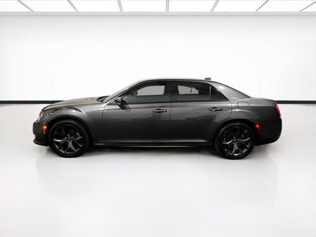 2021 Chrysler 300 Touring L