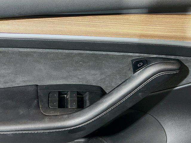 2022 Tesla Model 3 Long Range Dual Motor All-Wheel Drive