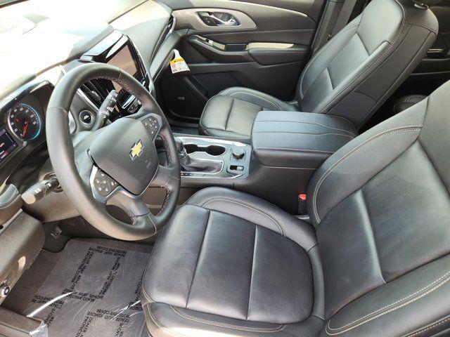 2023 Chevrolet Traverse AWD LT Leather