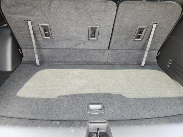 2023 Chevrolet Traverse AWD LT Leather