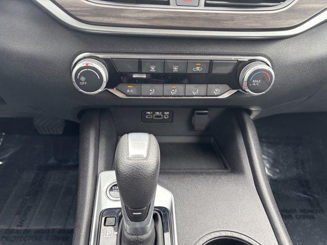 2025 Nissan Altima SV FWD