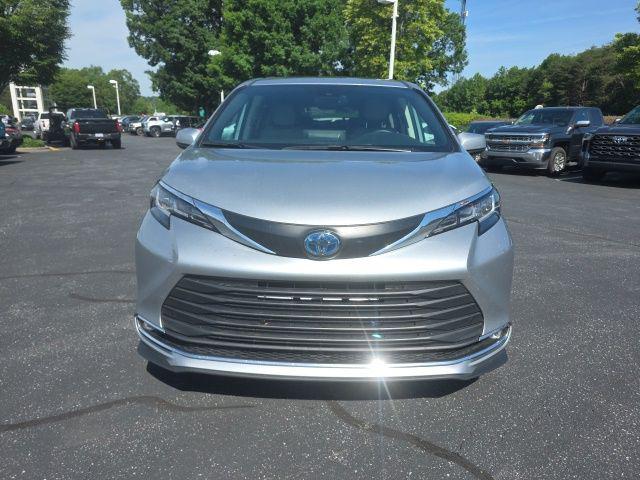 2021 Toyota Sienna XLE