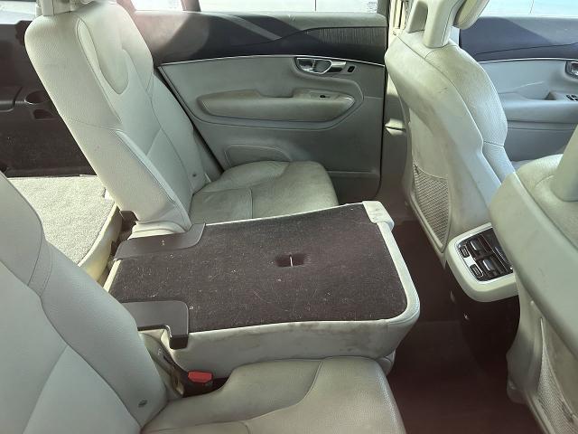 2020 Volvo XC90 T5 Momentum 7 Passenger