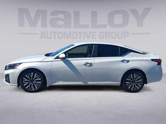 2023 Nissan Altima SV FWD