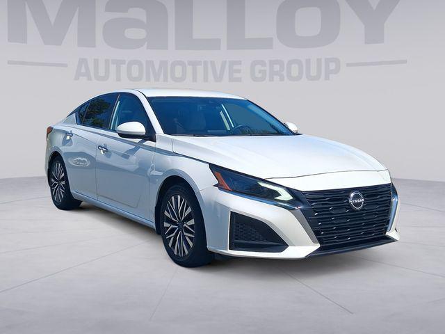 2023 Nissan Altima SV FWD