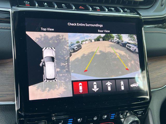 2023 Jeep Grand Cherokee Summit 4x2