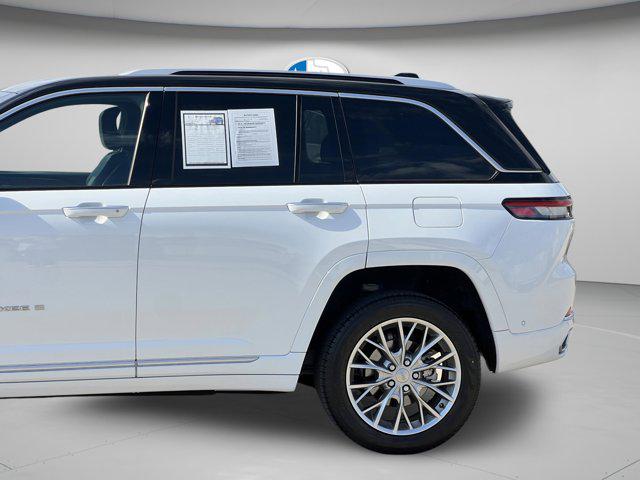 2023 Jeep Grand Cherokee Summit 4x2