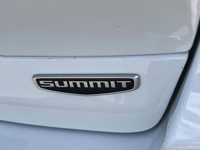 2023 Jeep Grand Cherokee Summit 4x2