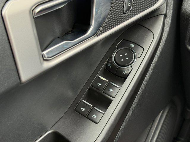 2021 Ford Explorer Base