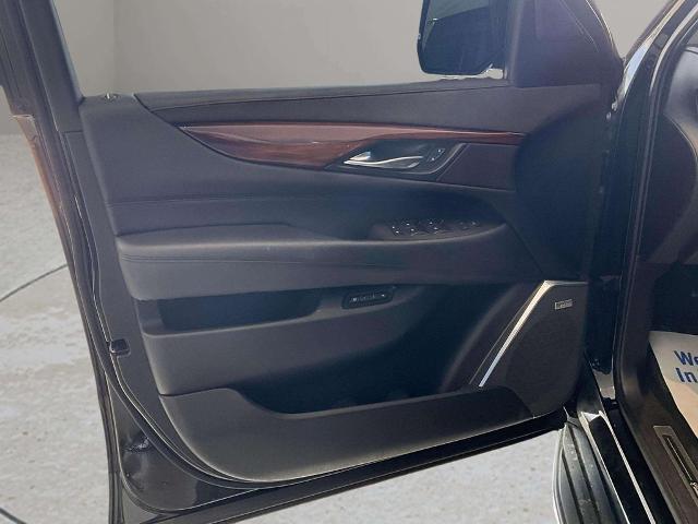 2017 Cadillac Escalade Luxury