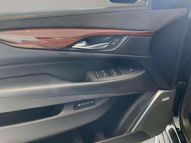 2017 Cadillac Escalade Luxury