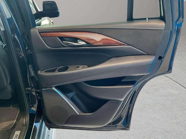 2017 Cadillac Escalade Luxury
