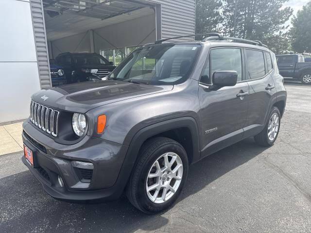 2021 Jeep Renegade Latitude 4x4 for sale in Platteville, WI
