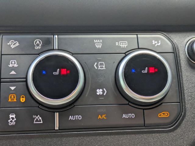 2022 Land Rover Defender 110 SE