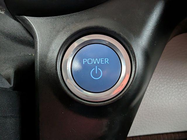 2022 Toyota Sienna XLE 8 Passenger